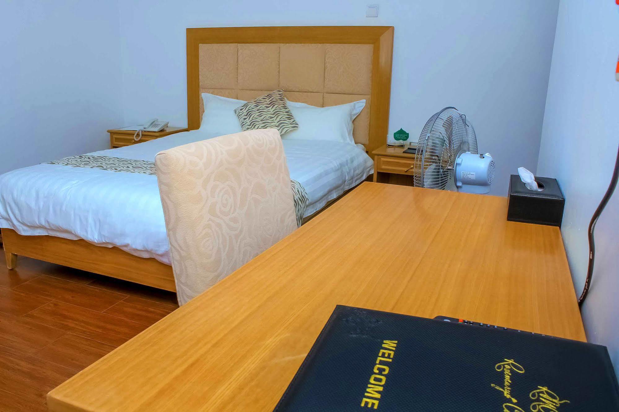 مبيت وإفطار عنتيبي Rosemary Courts المظهر الخارجي الصورة